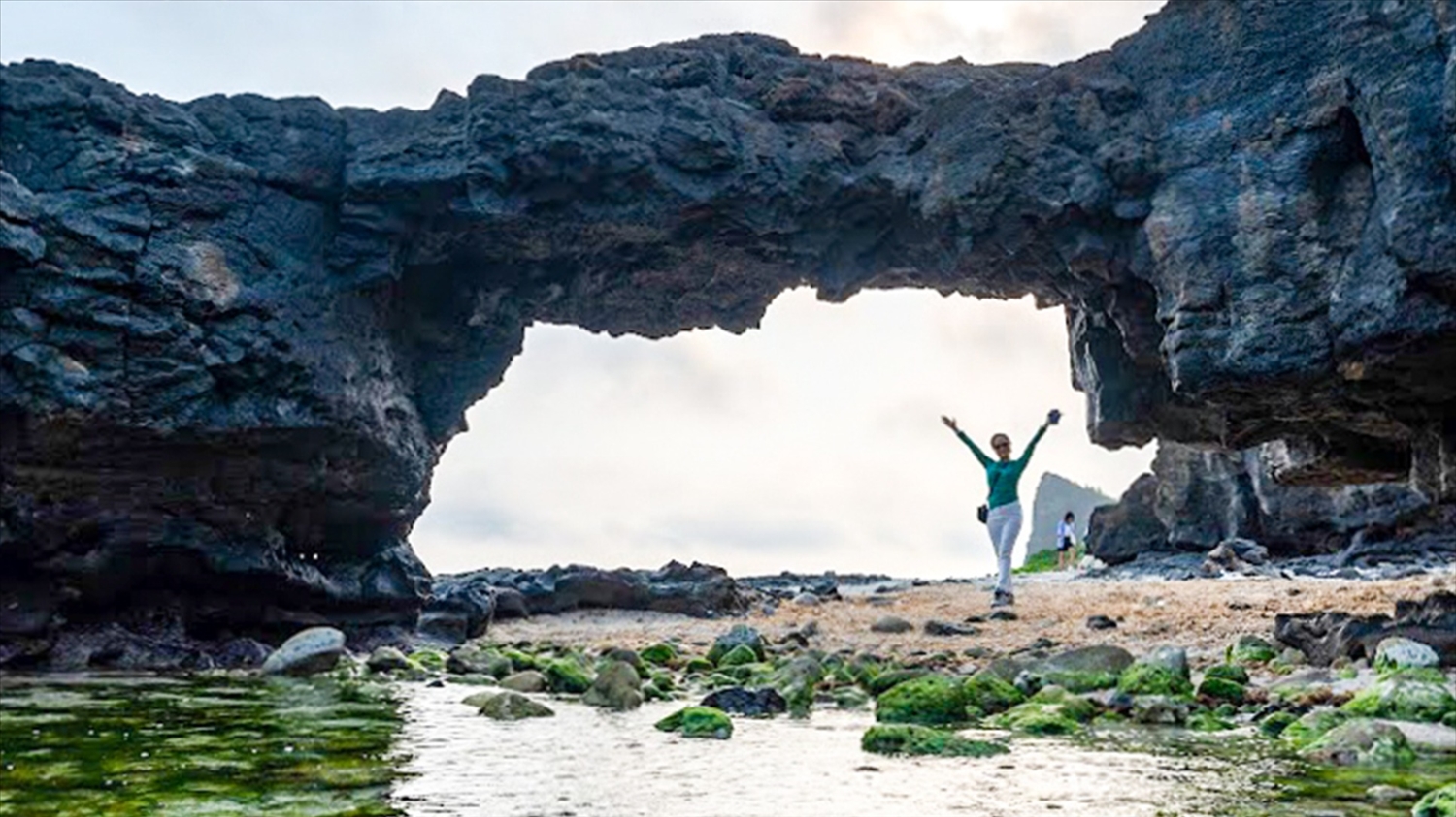 Cổng Tò Vò Lý Sơn