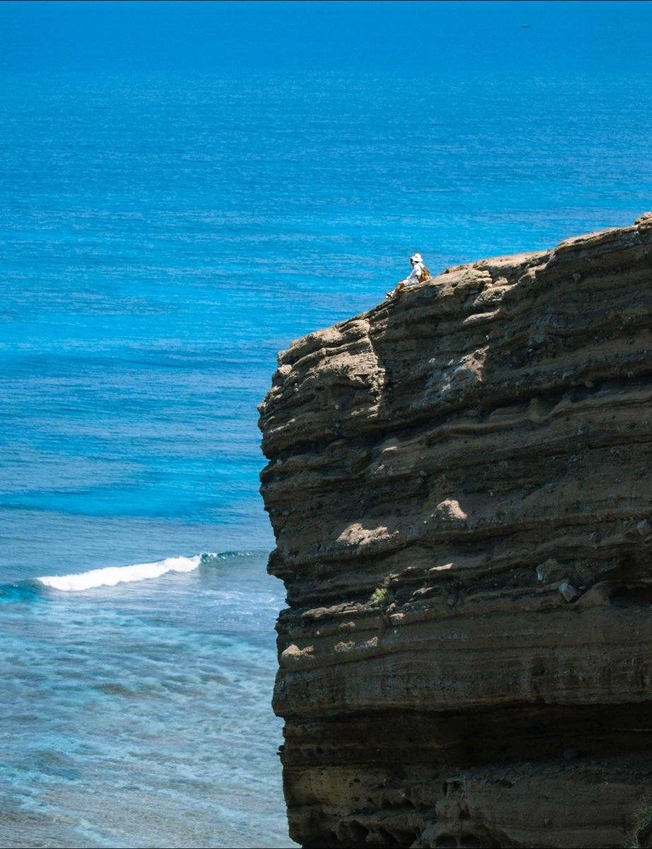 Núi Thới Lới - Bản Tình Ca Hùng Tráng Của Biển Đảo Lý Sơn